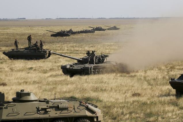 Термін до серпня: Фельгенгауер спрогнозував наступ Росії