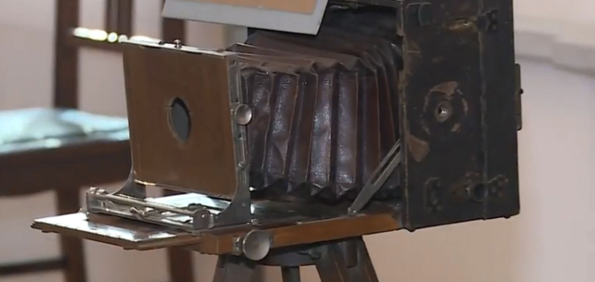 На Запоріжжі відкрилася виставка 'Фототехніка трьох епох'