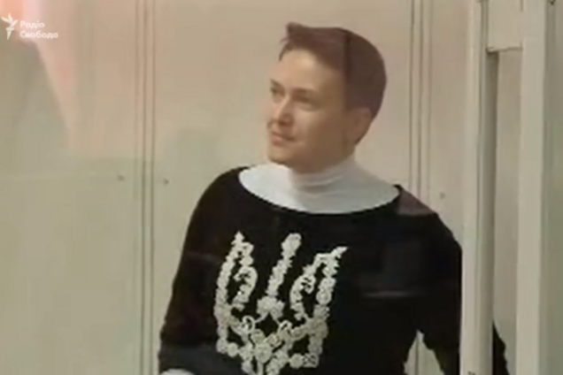 Савченко доставили в суд: первые фото