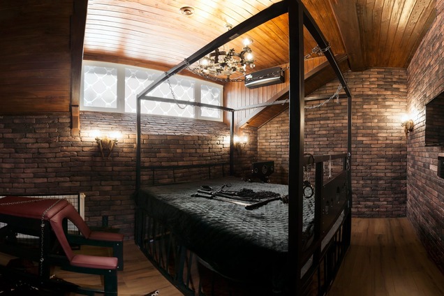 Секс-готель Cherry Twins