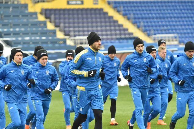 Збірна України з футболу