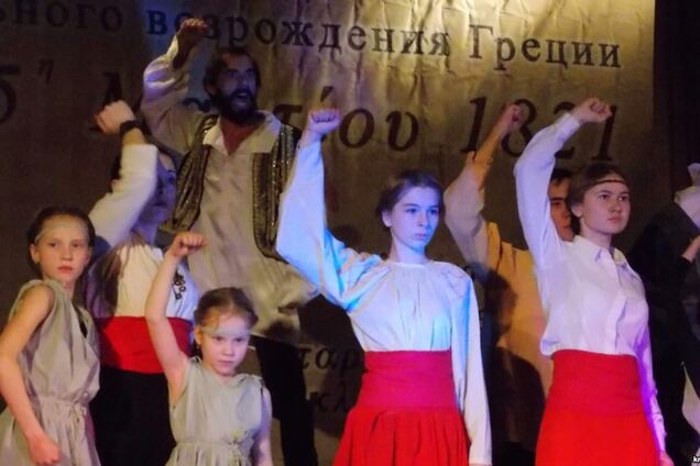 'Путин, освободи весь мир': в Крыму снова позвали Россию