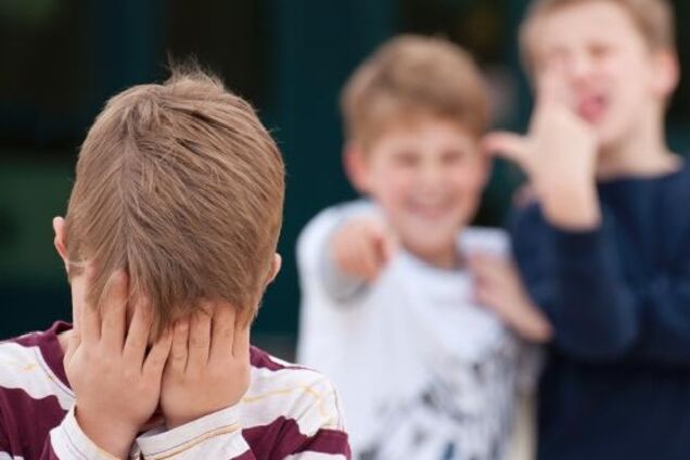 Эпидемия буллинга в школах: что делать?