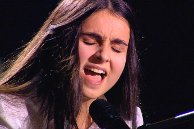 Зірка серіалу 'Школа' розгромила суперницю на 'Голосі країни'