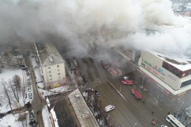 'Передай мамі, що я її любила': під час страшної пожежі в Росії діти дзвонили рідним, щоб попрощатися