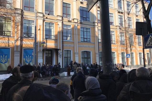 'В конвульсиях': УПЦ МП провела 'молебень' за отмену биометрических паспортов