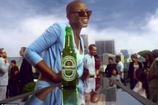 Heineken затаврували в мережі через 'жахливо расистську' рекламу пива
