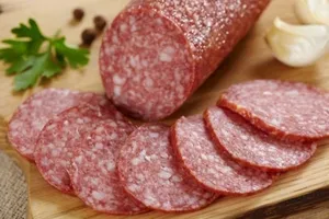 Украинцам рассказали, из чего делают колбасу