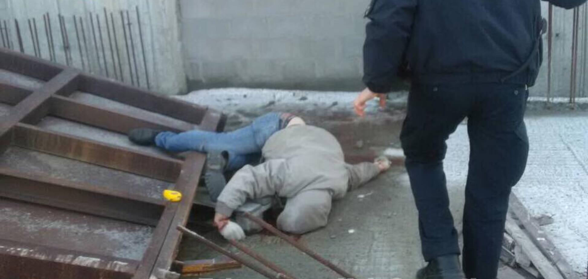 Упал с 21 этажа: в Киеве на стройке разбился парень. Опубликованы фото с места ЧП