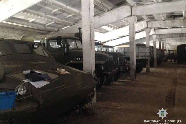 Поки йде війна: на Житомирщині знайшли вкрадену у армії техніку