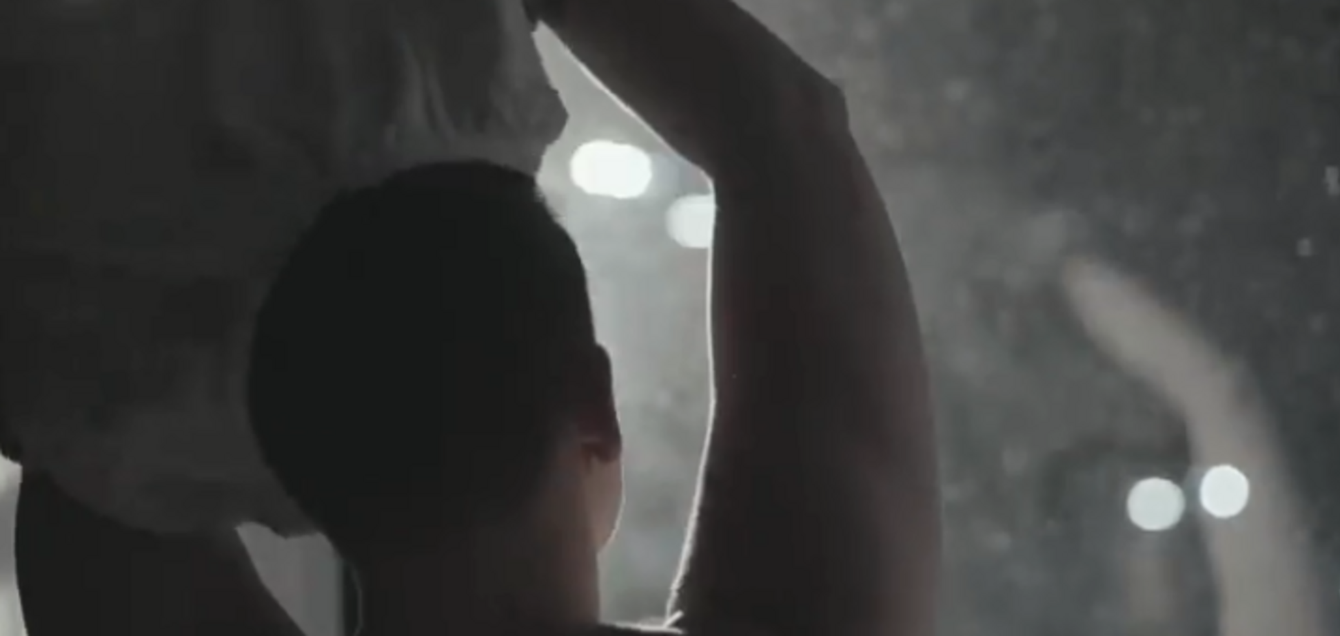 Роздяглася і пообіцяла йти в президенти: Савченко випустила нове відео