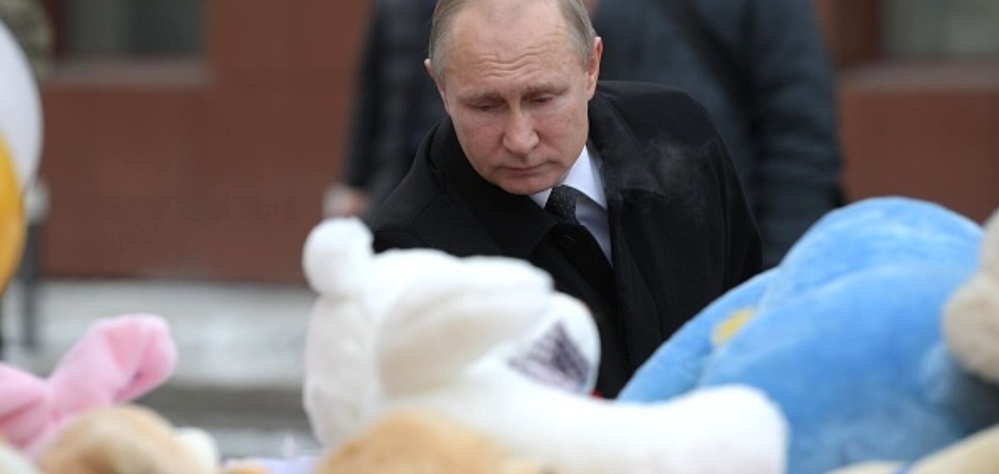 'Сгорите от стыда': художник показал главных 'пострадавших' в Кемерово