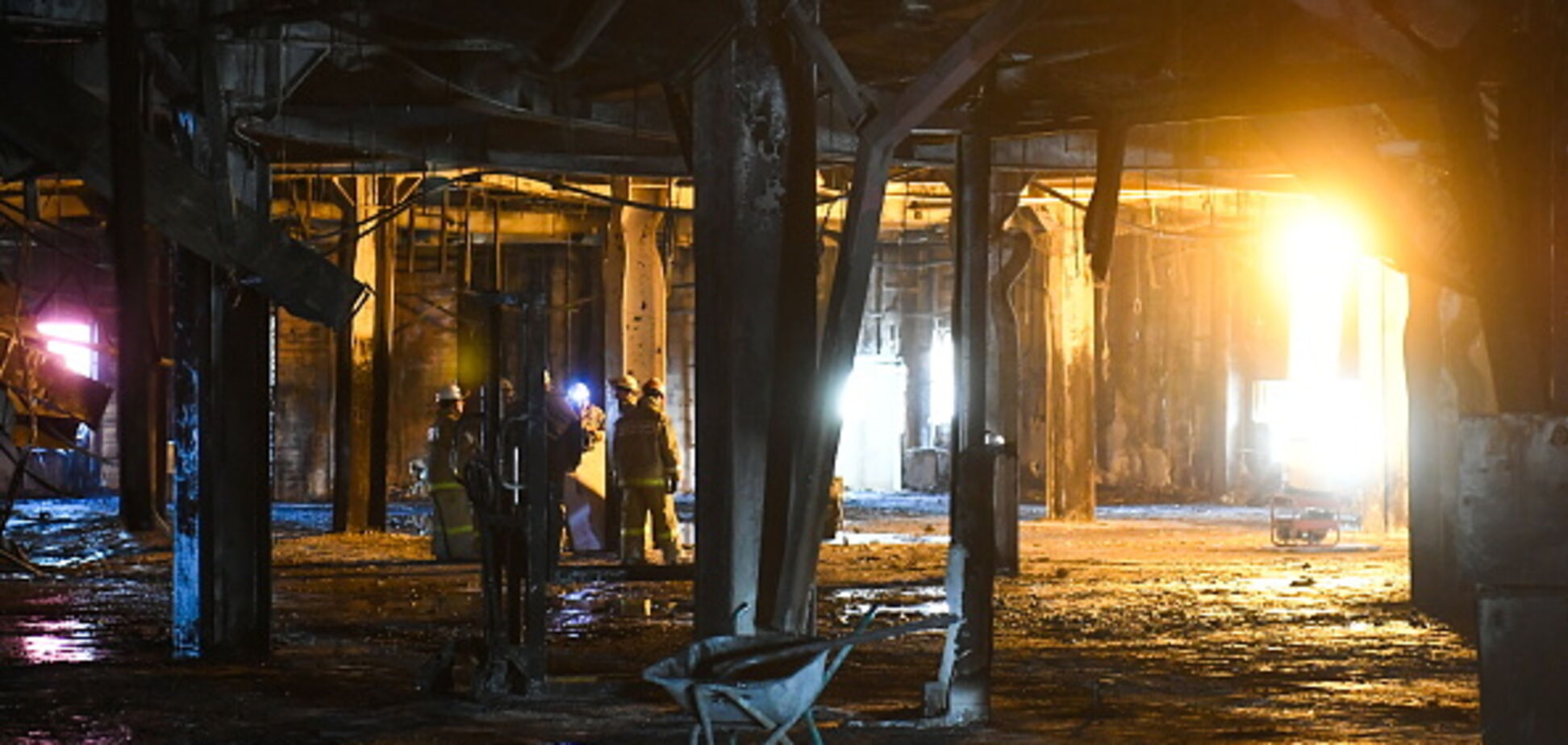 Пожар в Кемерово: директор ТЦ рассказала, кто закрыл детей в кинотеатре