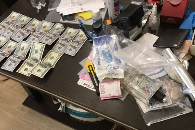 В Киеве СБУ поймала преступников, отправлявших террористов 'Л/ДНР' в ЕС