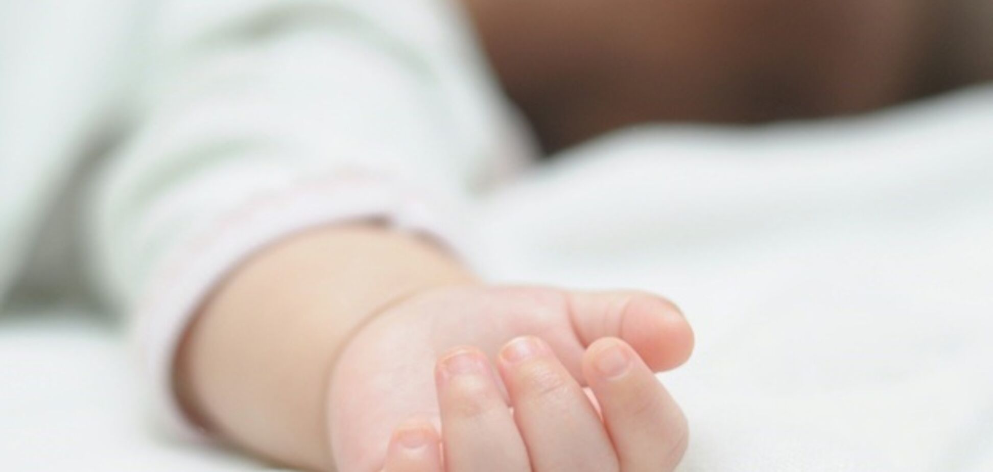 Покарала за плач: на Тернопільщині матір жорстоко побила малюка