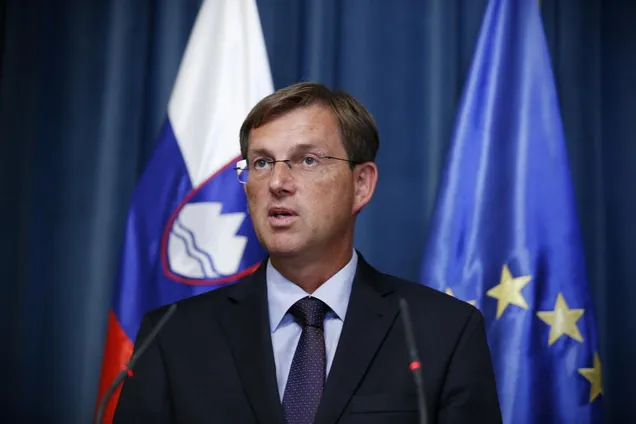 Еще одна страна отозвала посла из России