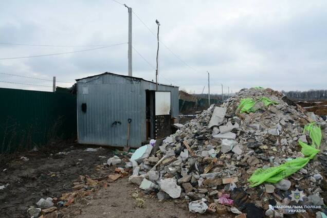 Ліг спати разом з тілом: під Києвом відбулося жахливе вбивство