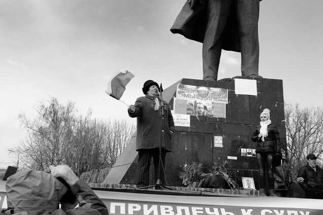 'Там же фашисты по улицам ходят': Донецк без купюр