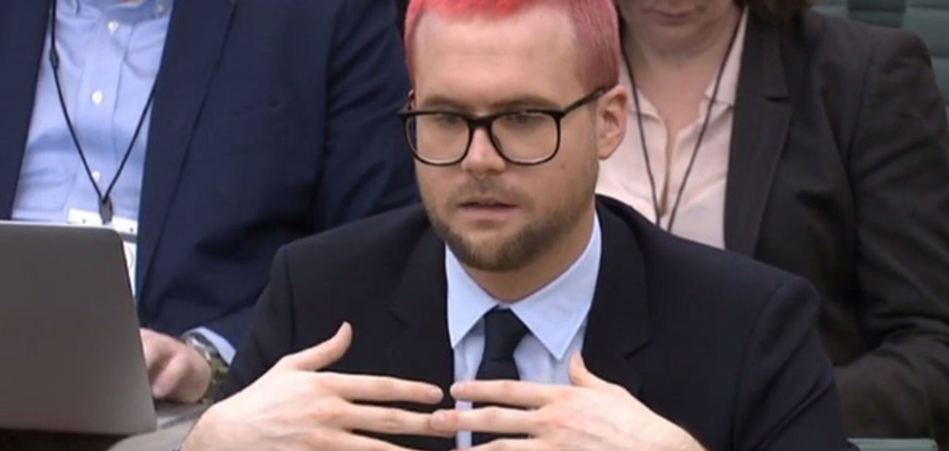 Кристофер Уайли дает показания