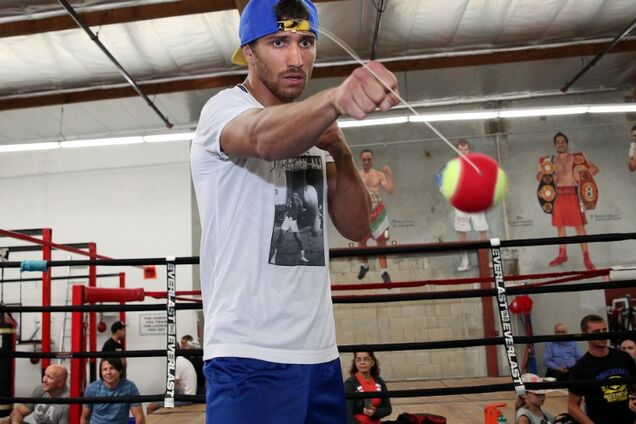 'У него нет': непобедимый американский боксер назвал главный недостаток Ломаченко