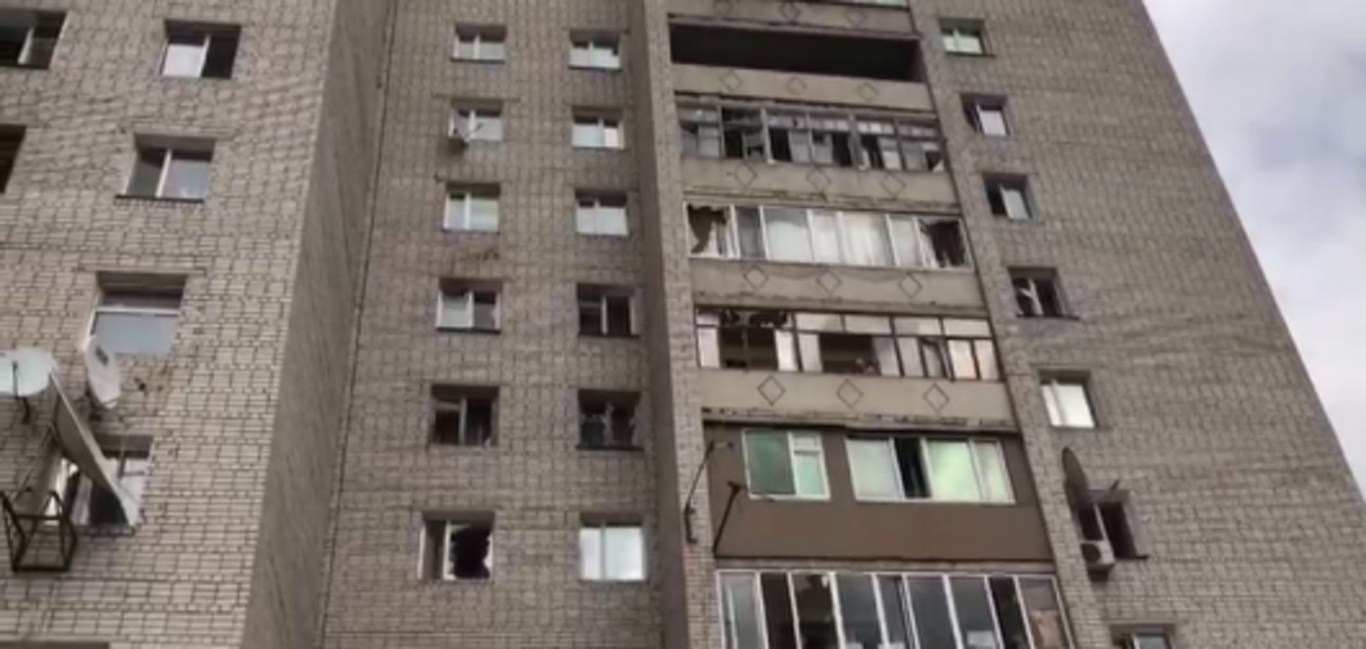 В домах вылетели стекла: мощный взрыв в Казахстане испугал людей