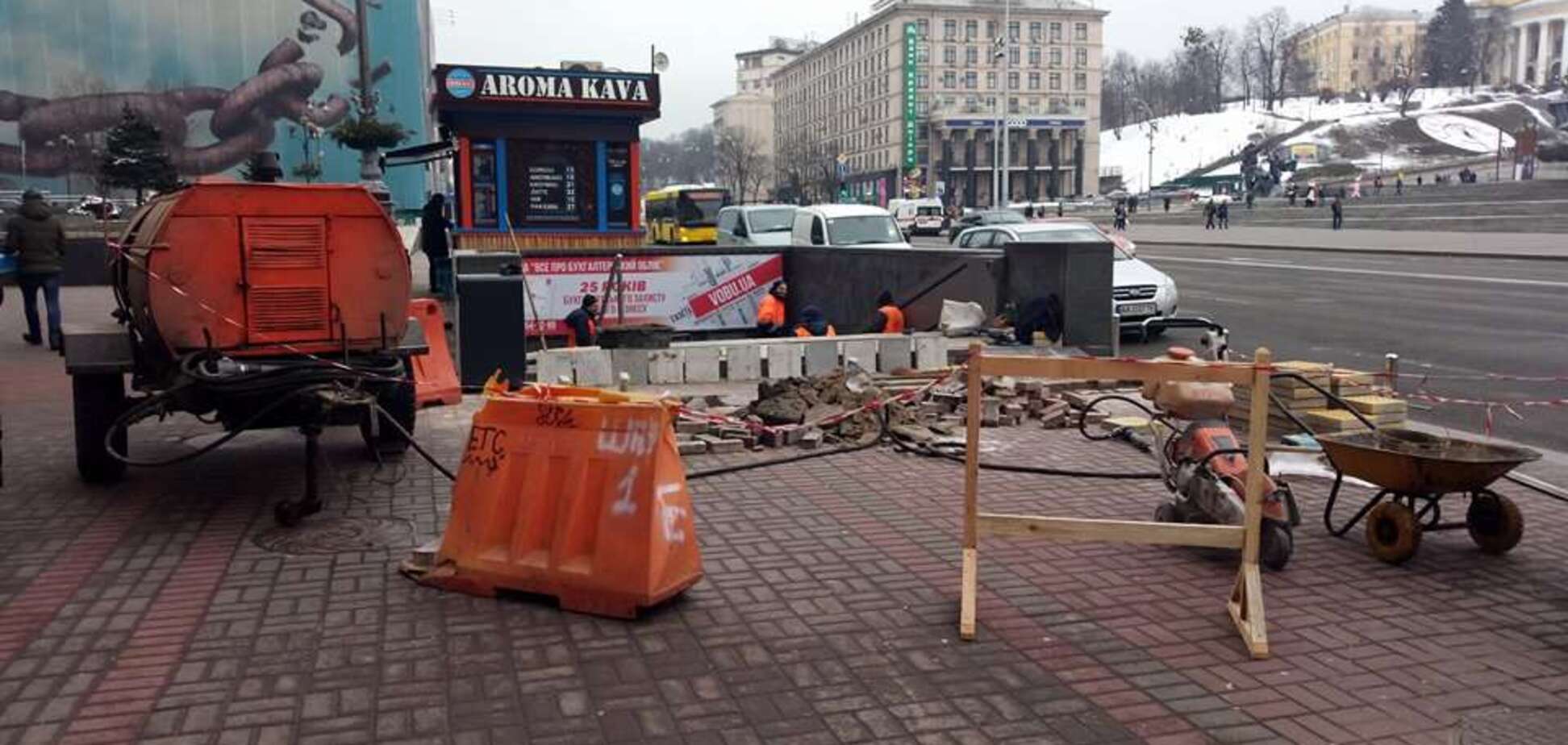 Після знесення МАФів: в переході на Майдані почався ремонт