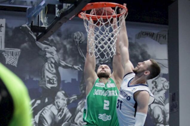 'Днепр' одержал тяжелую победу в плей-офф Суперлиги Пари-Матч