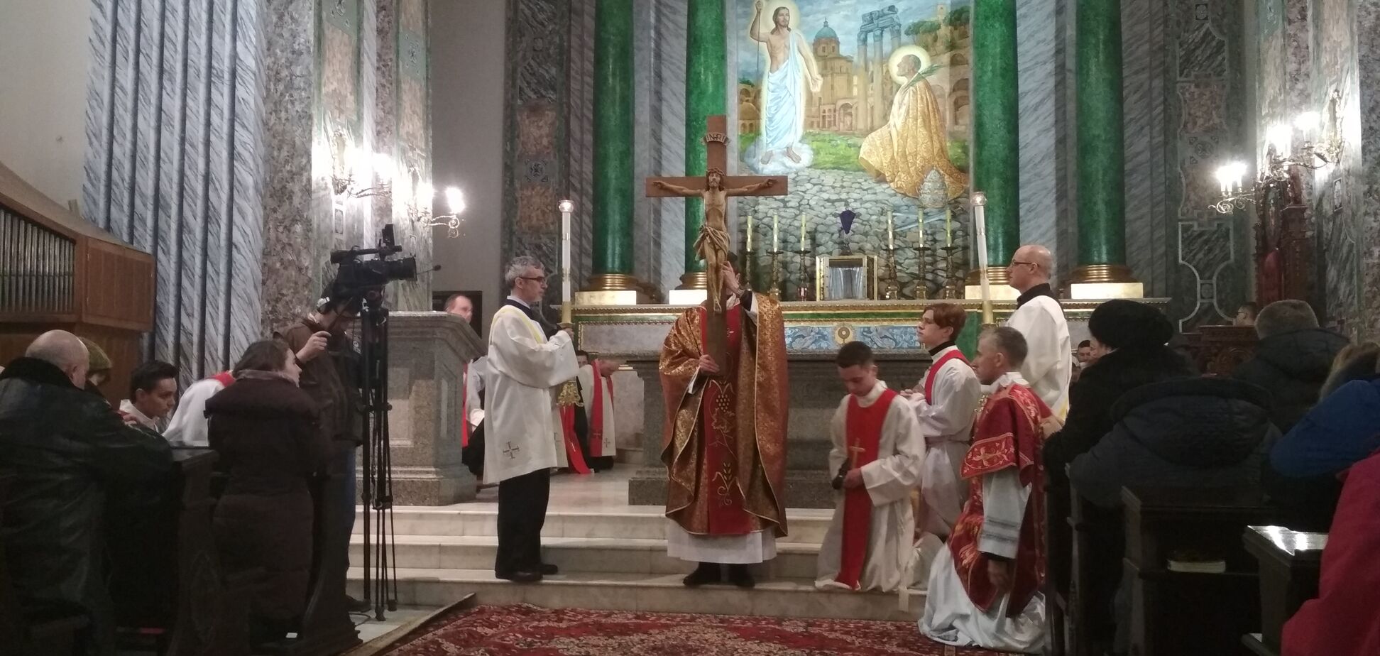Римо-католики Киева 'похоронили' Христа