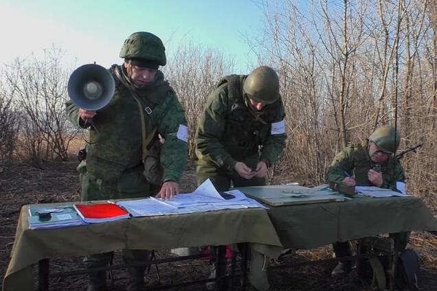 'Миру немає': волонтери показали військову міць терористів на Донбасі