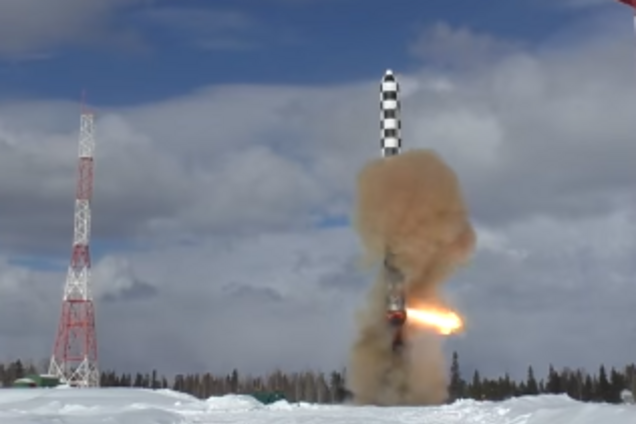 РФ показала миру смертоносную ядерную ракету 'Сармат'