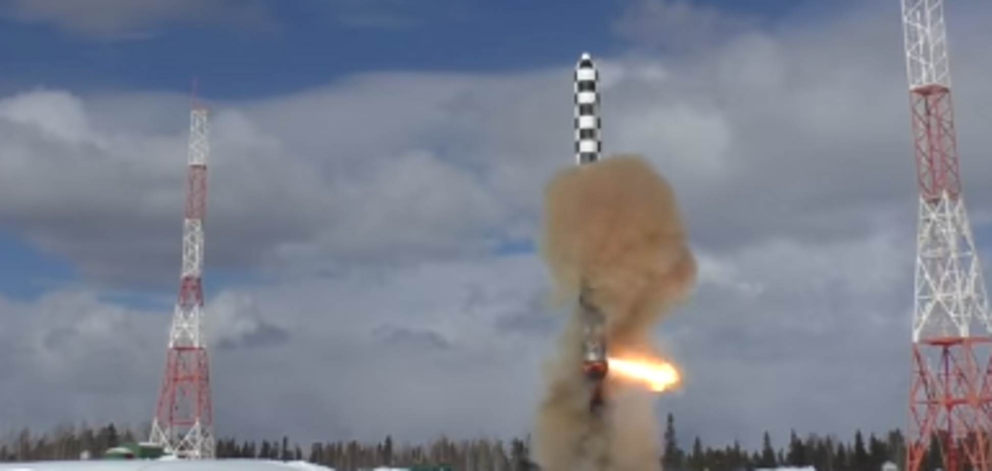 РФ показала миру смертоносную ядерную ракету 'Сармат'