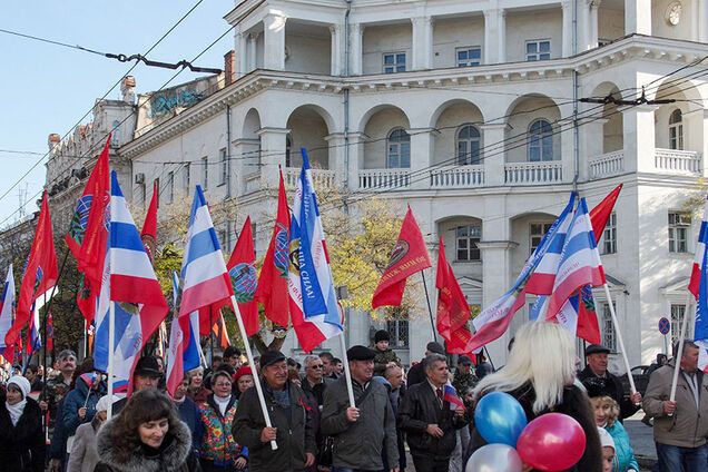 Крим і Донбас