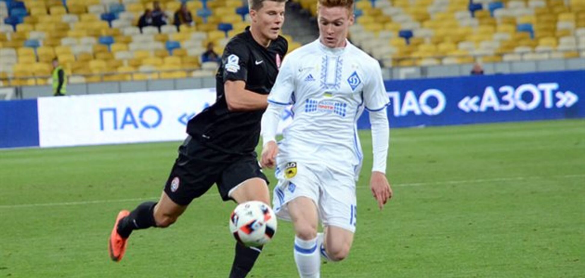 'Динамо' на останніх хвилинах вирвало перемогу у 'Зорі'