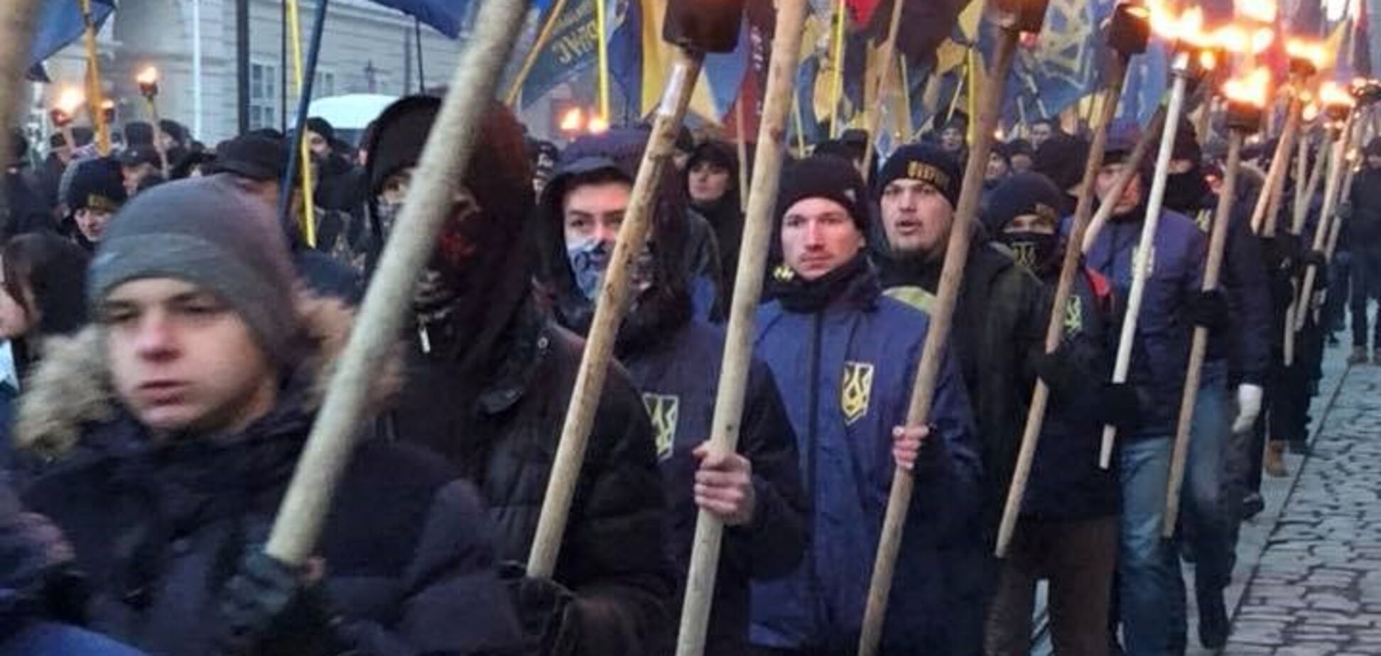 Факельное шествие Львов