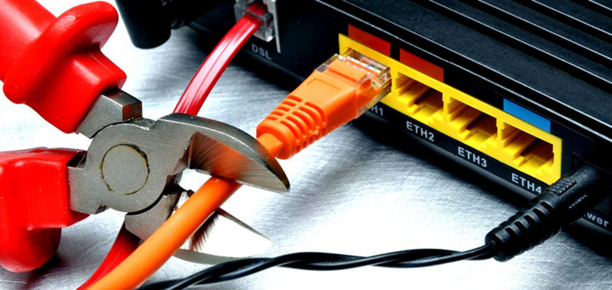 Дернуть рубильник: у Путина готовы отключить Россию от мирового интернета