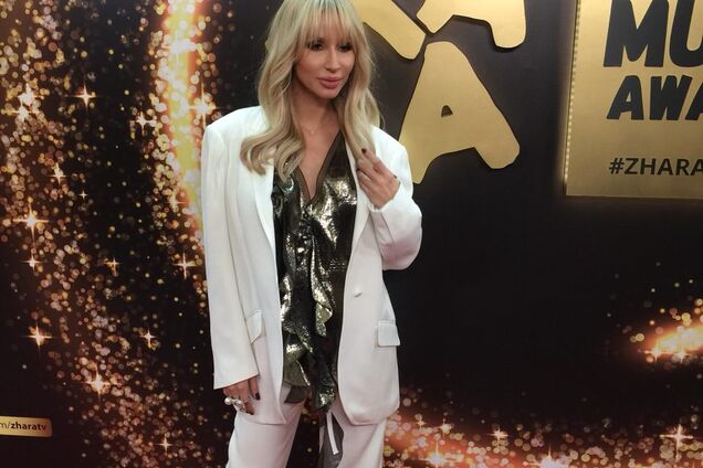 'Вагітна' Лобода вперше вийшла в світ після чуток у ЗМІ