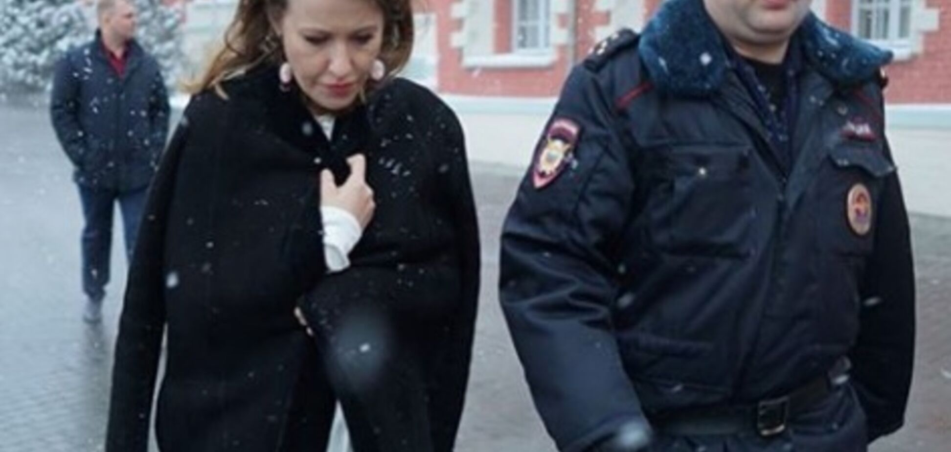 Матрешка с двойным дном: нападению на Собчак нашли объяснение