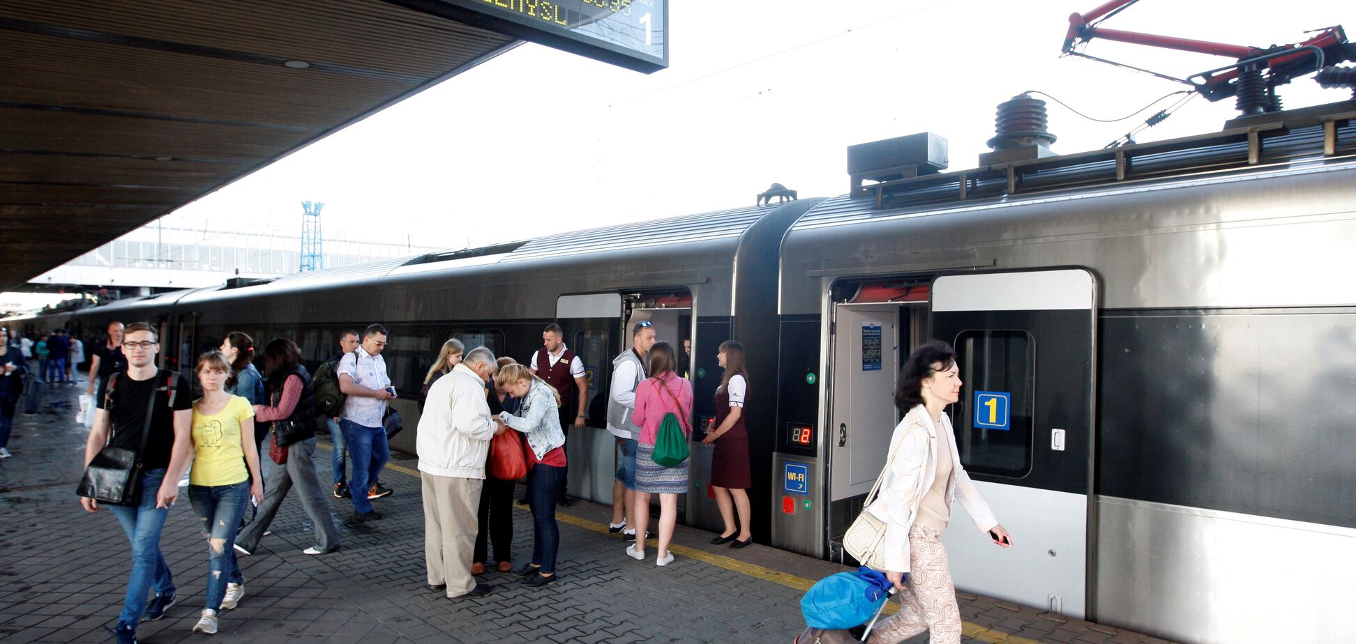 'Укрзалізниця' запустила онлайн-продажу билетов на два международных поезда