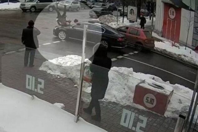 ДТП з поліцейським авто з кортежу Порошенка: з'явилися деталі