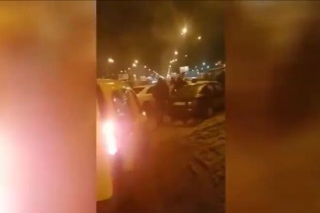 Кинул гранату в СБУшников: появилось видео инцидента с экс-беркутовцем