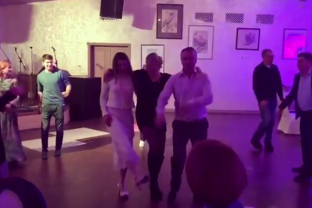 'Що з ногами?' Волочкова повеселила мережу танцем на дискотеці