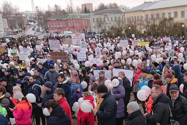 'В Україні - діти, в Сирії - діти!' Тисячі росіян вийшли на масовий протест