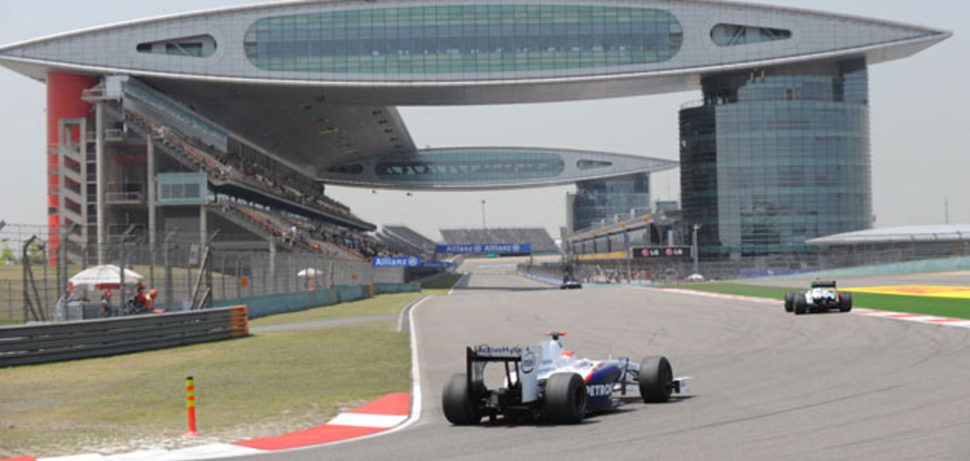 Де дивитися Гран-прі Китаю: розклад трансляцій Формули-1