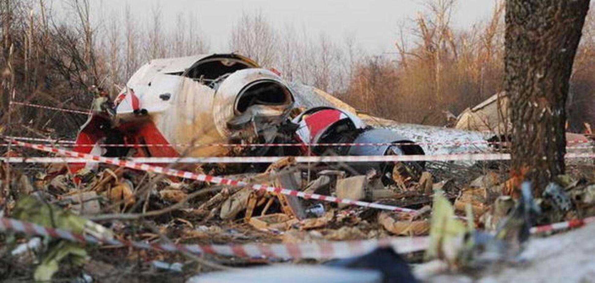 Нашли в чужих гробах: появились шокирующие подробности Смоленской трагедии
