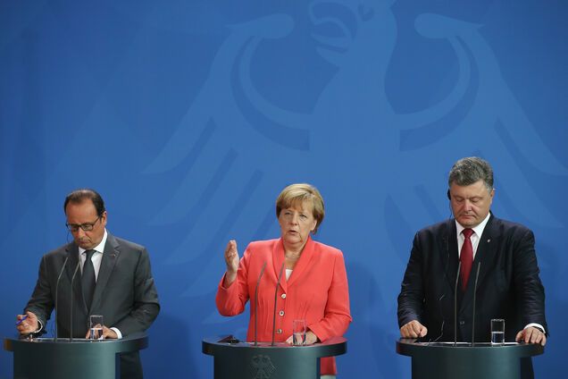 Меркель выступила за сохранение транзита газа через Украину