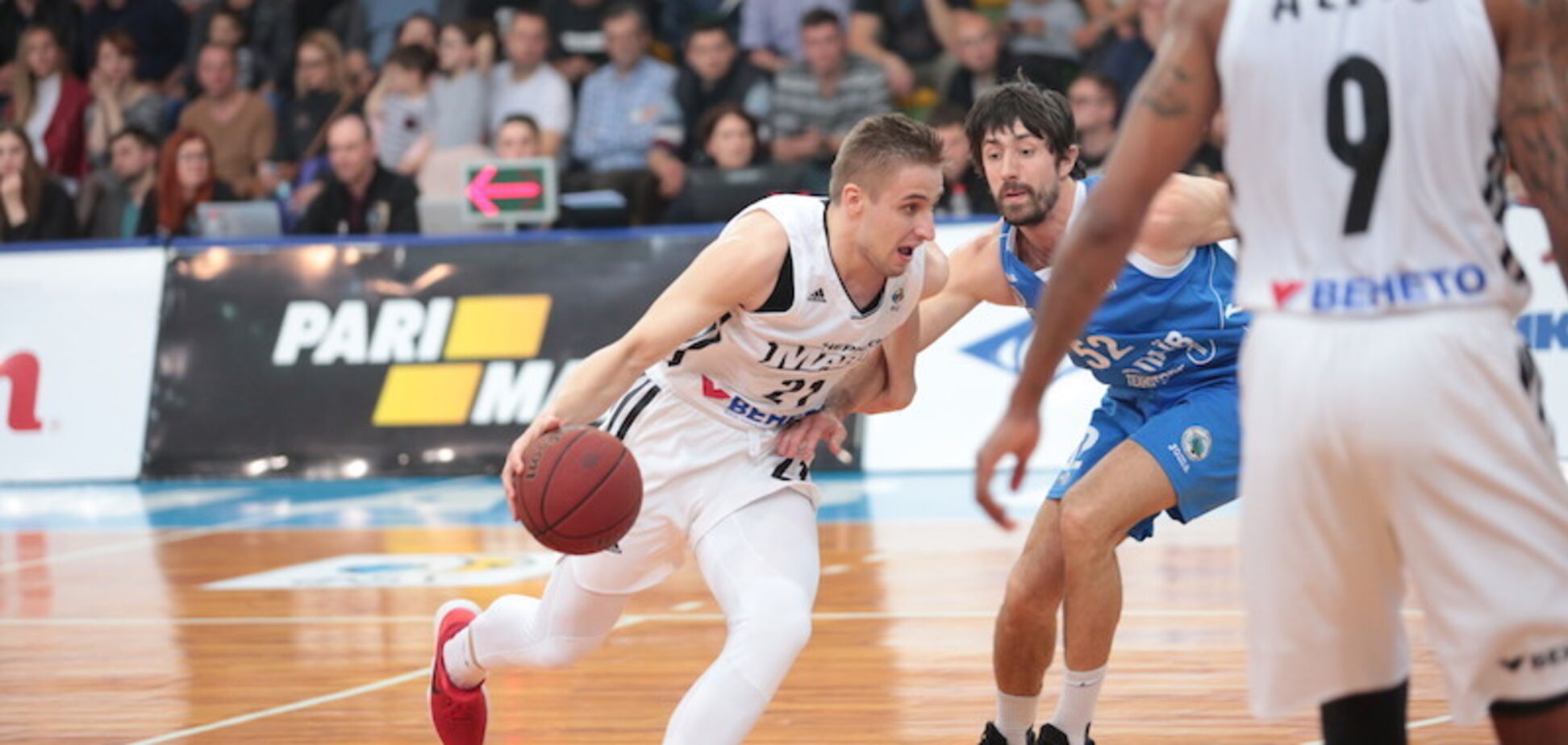 В Суперлиге Пари-Матч стартовали полуфиналы