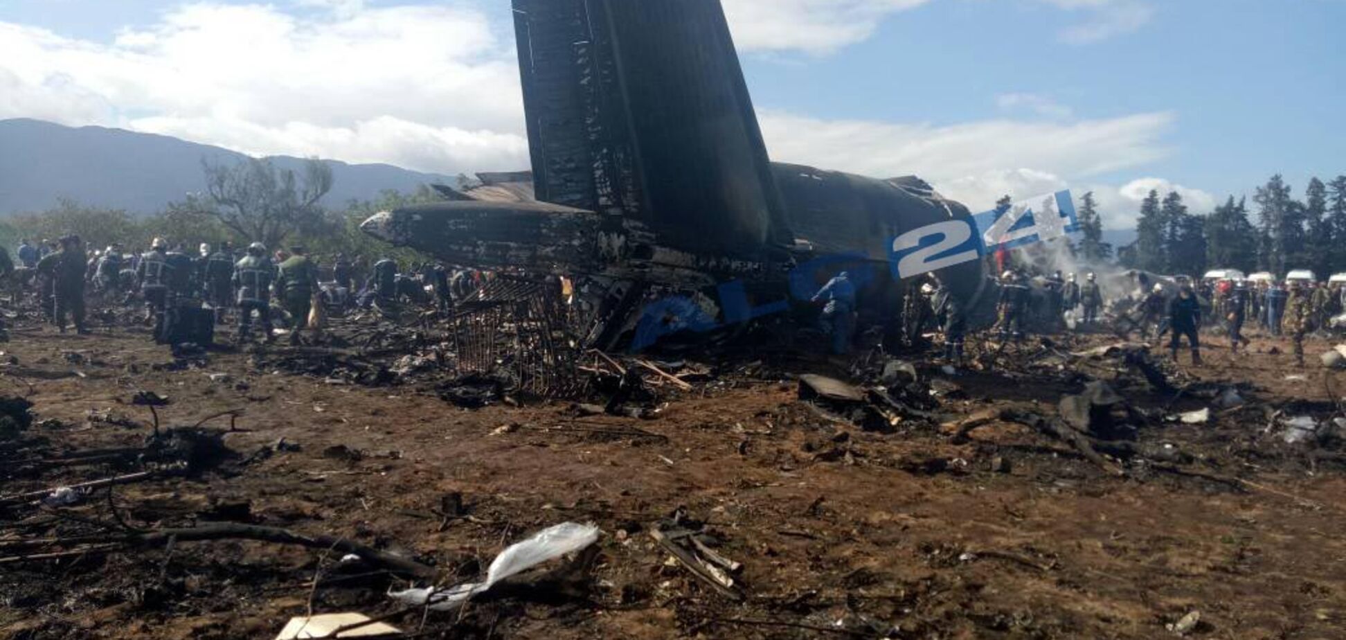 Авиакатастрофа в Алжире: число жертв резко выросло