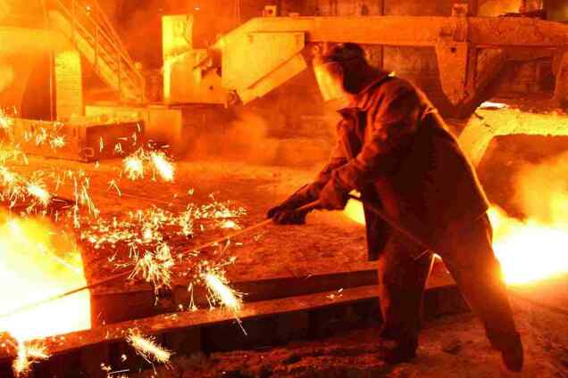 Украинские металлурги потеряют 2,5 млрд грн. от квотирования импорта нефтепродуктов