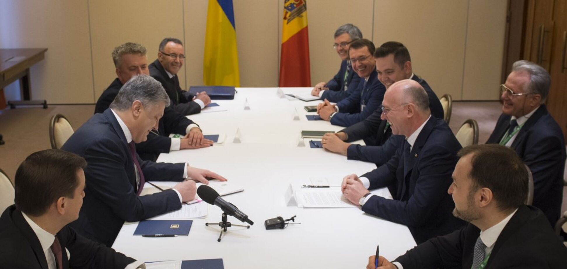 Украина упростит пересечение границы с соседом