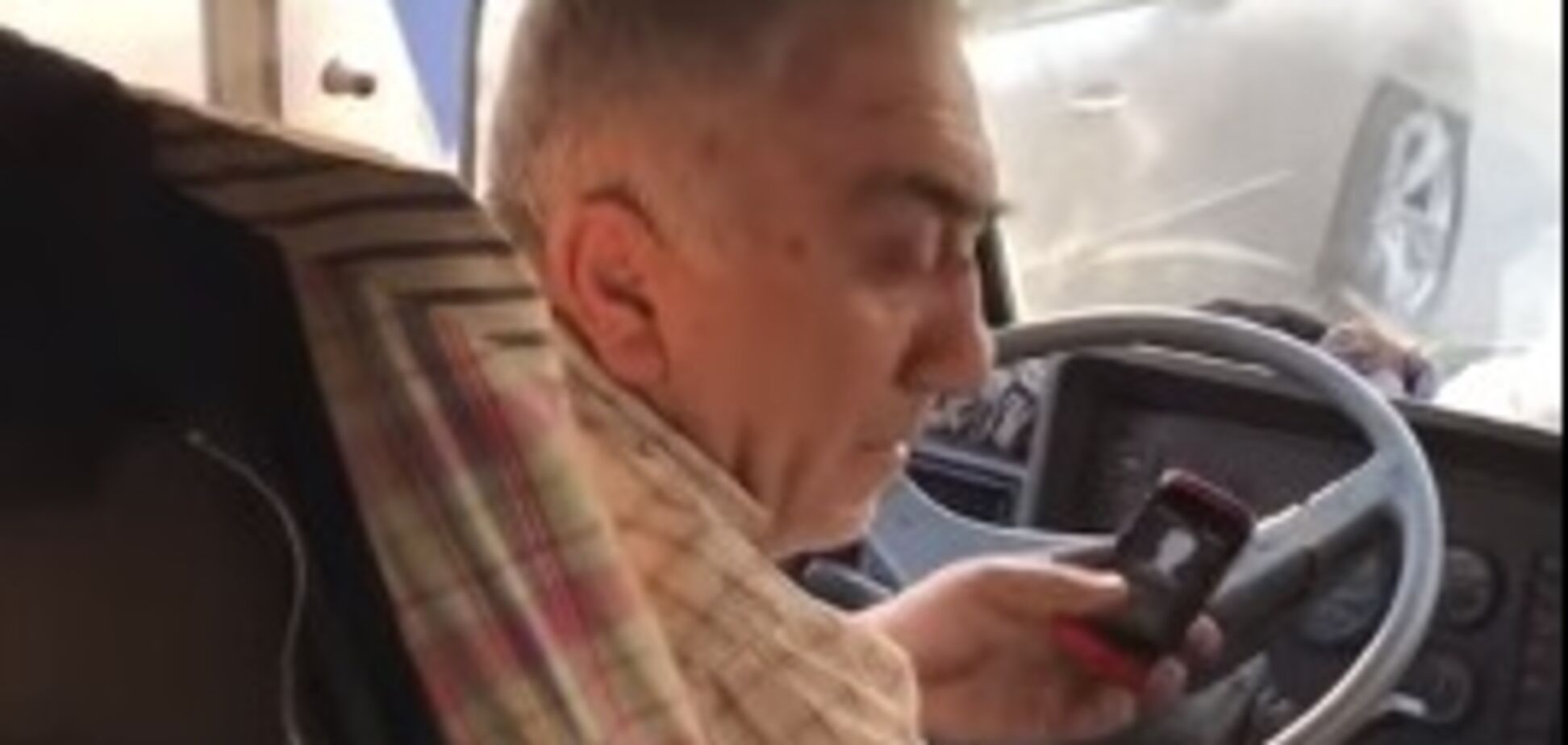 Харьковчан напугал неадекватный водитель маршрутки